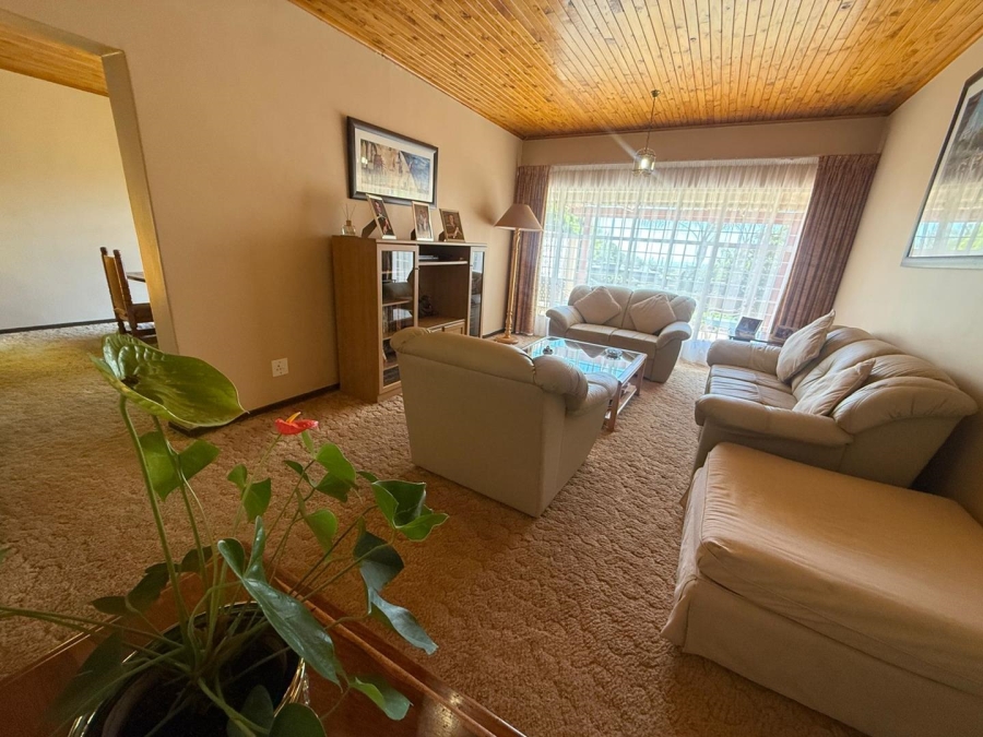 4 Bedroom Property for Sale in Constantia Kloof Gauteng