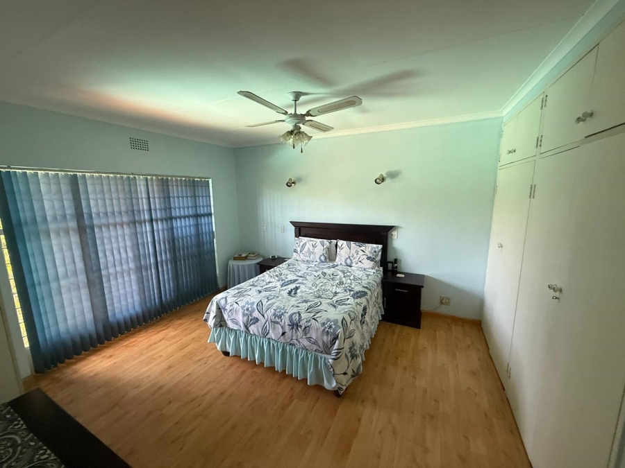 4 Bedroom Property for Sale in Constantia Kloof Gauteng