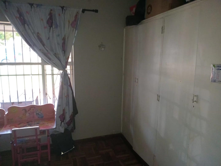 6 Bedroom Property for Sale in Silverton Gauteng