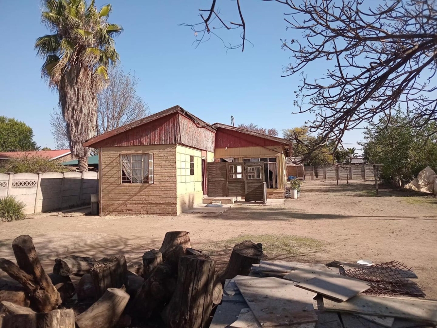 3 Bedroom Property for Sale in East Lynne Gauteng