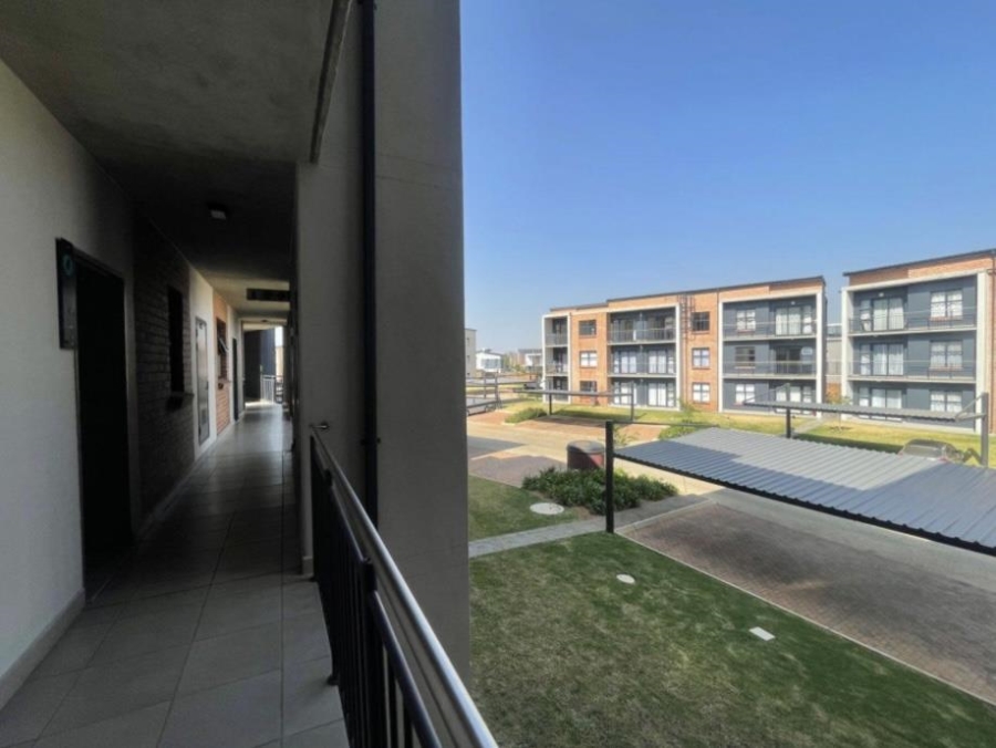 To Let 2 Bedroom Property for Rent in Glen Marais Gauteng