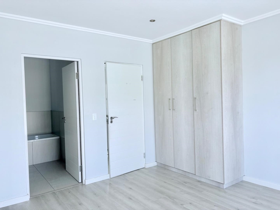 To Let 3 Bedroom Property for Rent in Bryanston Gauteng