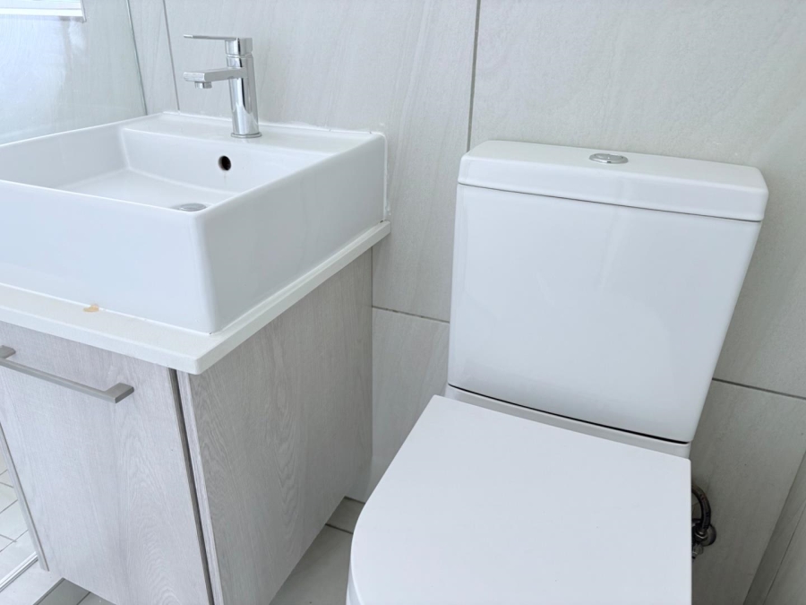 To Let 3 Bedroom Property for Rent in Bryanston Gauteng