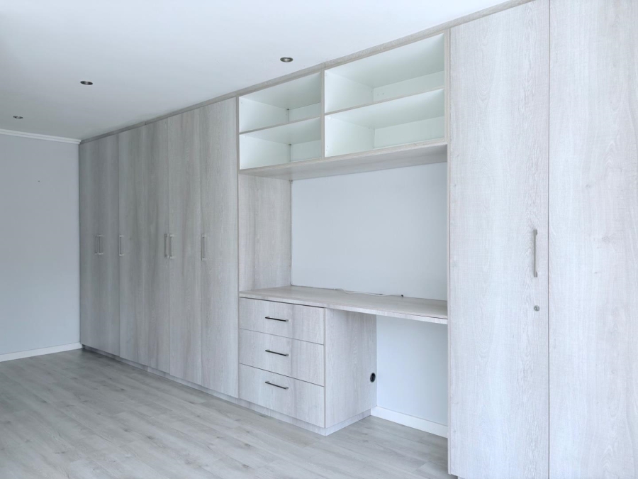 To Let 3 Bedroom Property for Rent in Bryanston Gauteng