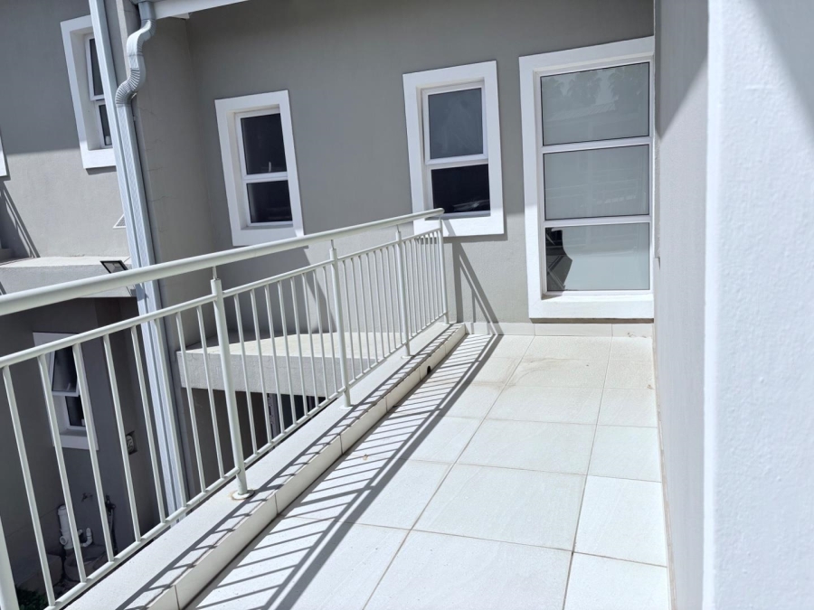 To Let 3 Bedroom Property for Rent in Bryanston Gauteng