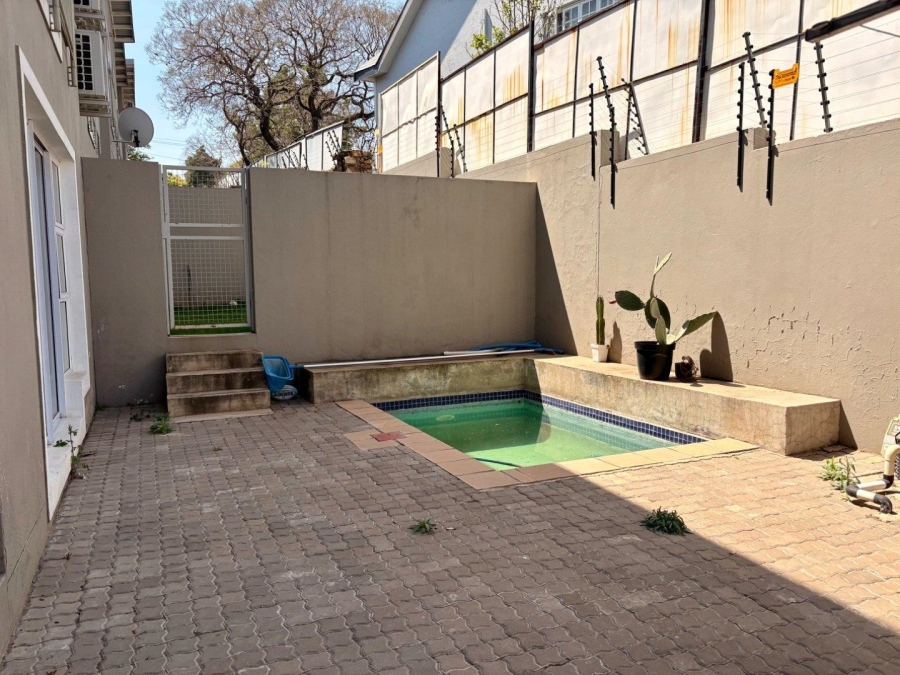 To Let 3 Bedroom Property for Rent in Bryanston Gauteng