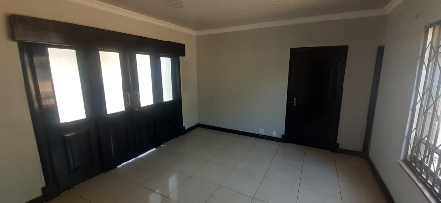 To Let 3 Bedroom Property for Rent in Monument Park Gauteng