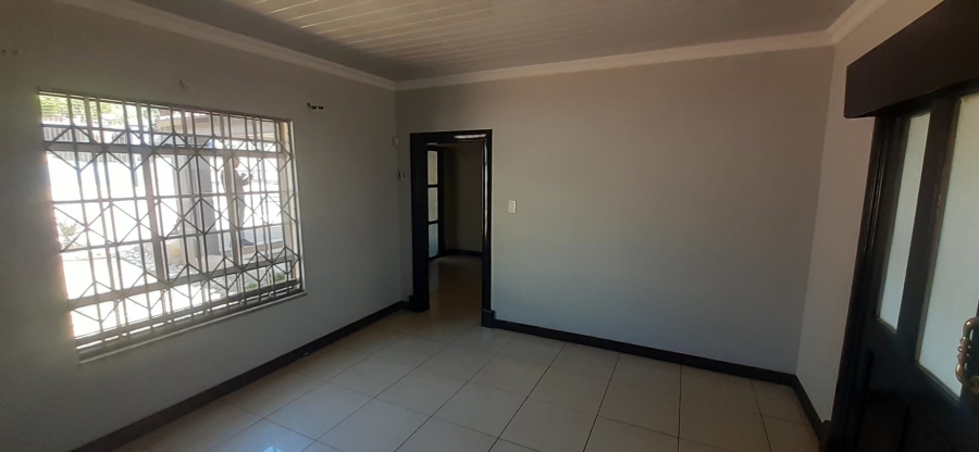 To Let 3 Bedroom Property for Rent in Monument Park Gauteng