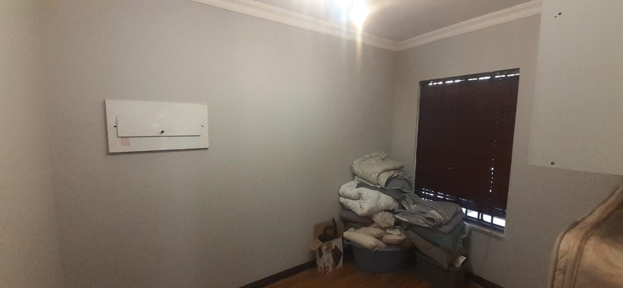 To Let 3 Bedroom Property for Rent in Monument Park Gauteng