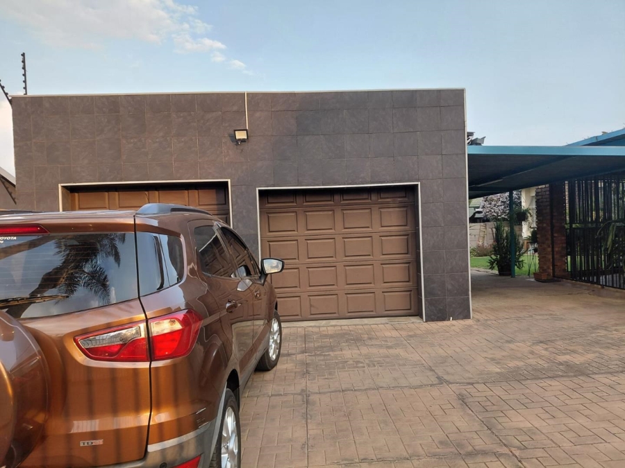 4 Bedroom Property for Sale in Birchleigh Gauteng