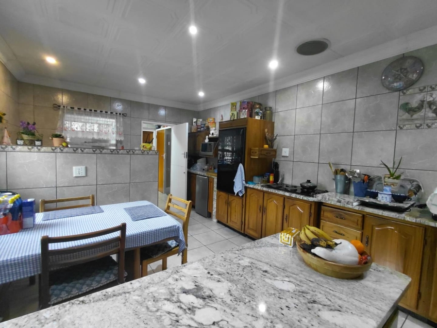 4 Bedroom Property for Sale in Birchleigh Gauteng