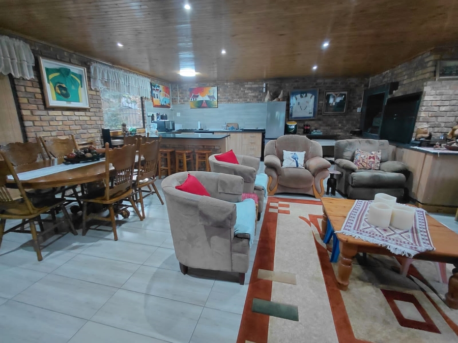 4 Bedroom Property for Sale in Birchleigh Gauteng