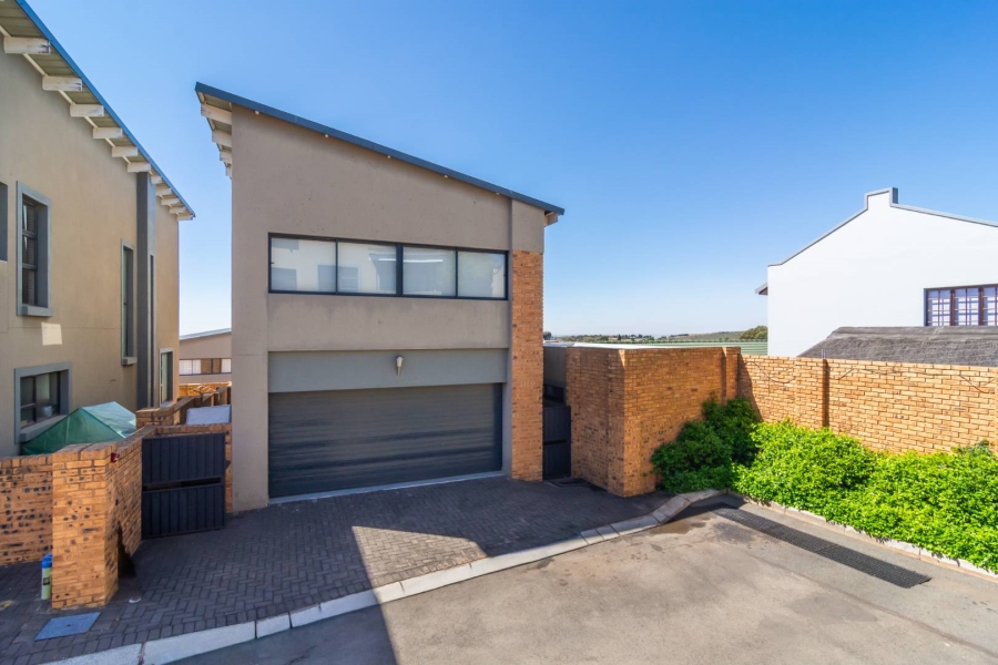 3 Bedroom Property for Sale in Chancliff Ridge Gauteng