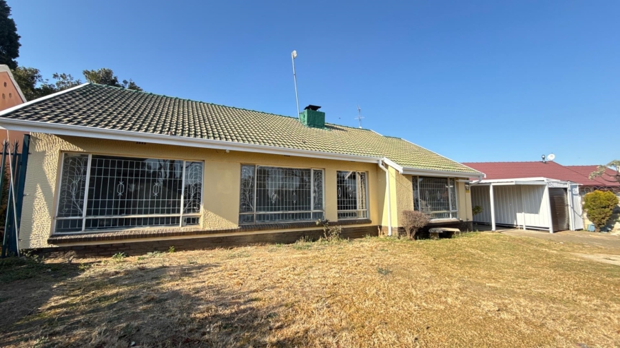 5 Bedroom Property for Sale in Ridgeway Gauteng