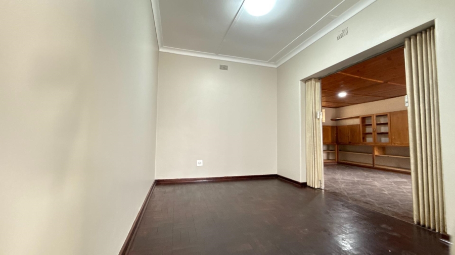 5 Bedroom Property for Sale in Ridgeway Gauteng