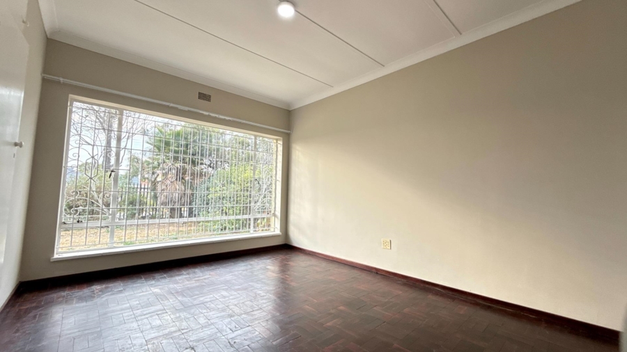 5 Bedroom Property for Sale in Ridgeway Gauteng