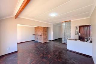 5 Bedroom Property for Sale in Ridgeway Gauteng