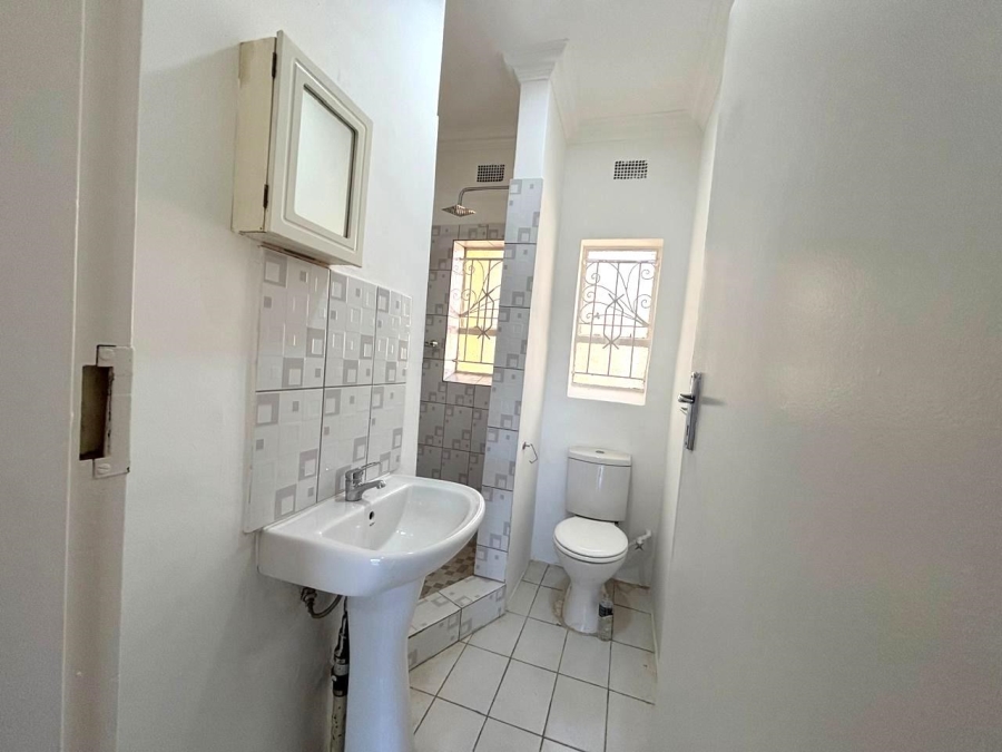 5 Bedroom Property for Sale in Ridgeway Gauteng