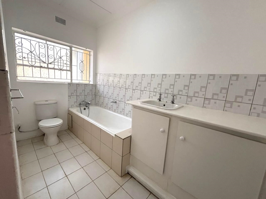 5 Bedroom Property for Sale in Ridgeway Gauteng