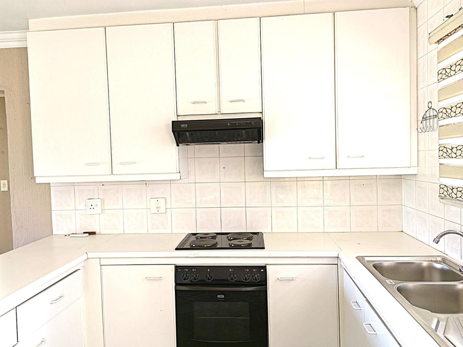 2 Bedroom Property for Sale in Raceview Gauteng