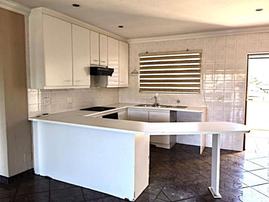 2 Bedroom Property for Sale in Raceview Gauteng