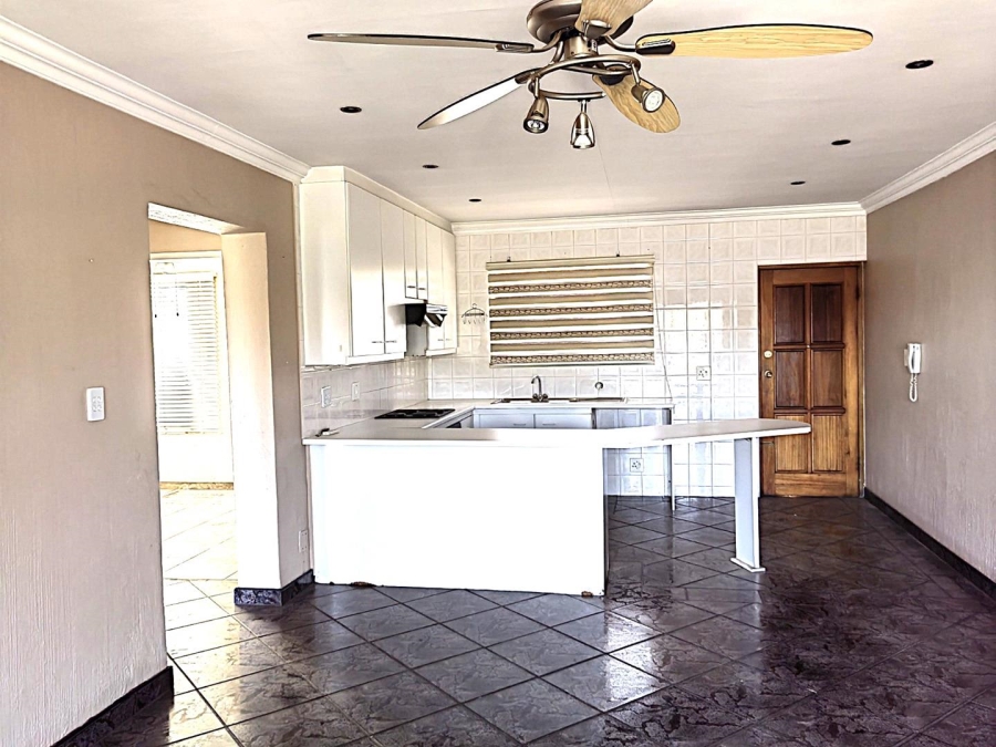 2 Bedroom Property for Sale in Raceview Gauteng