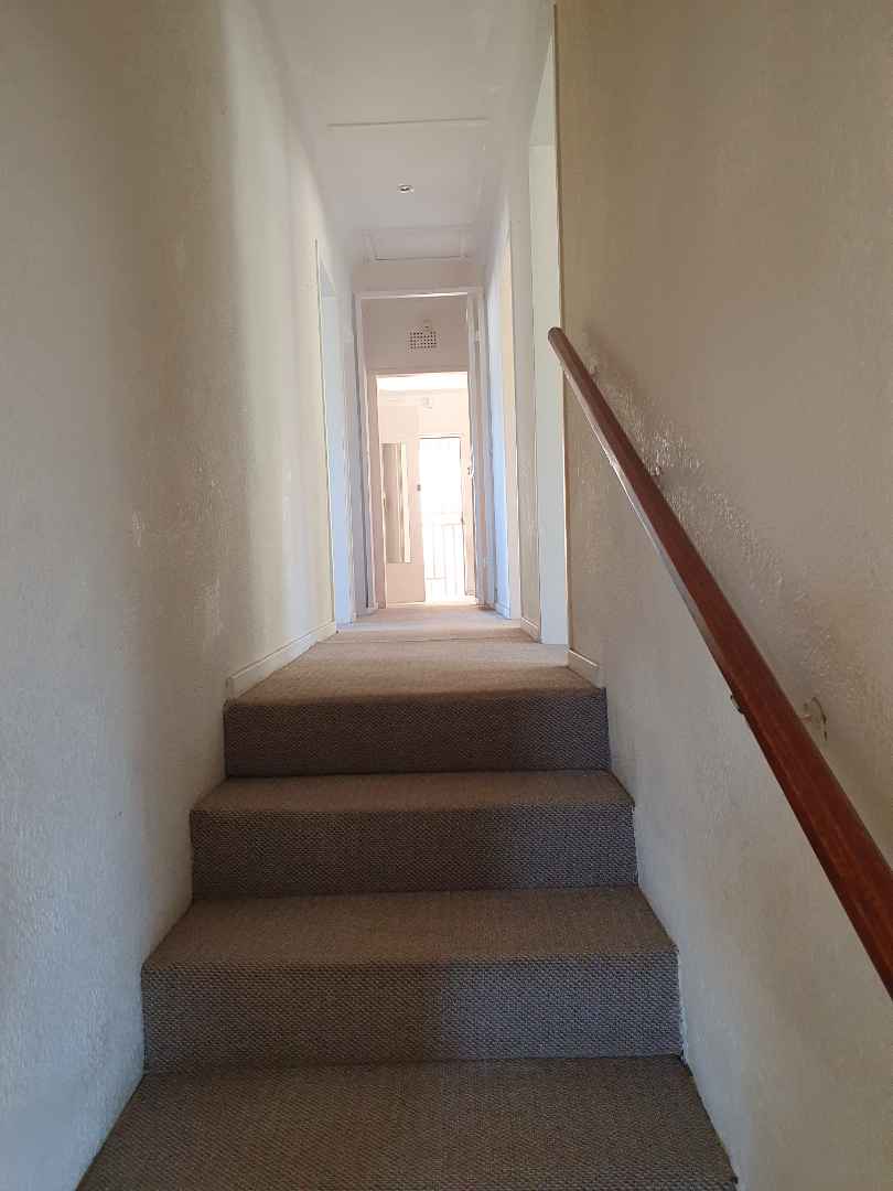 4 Bedroom Property for Sale in Linmeyer Gauteng