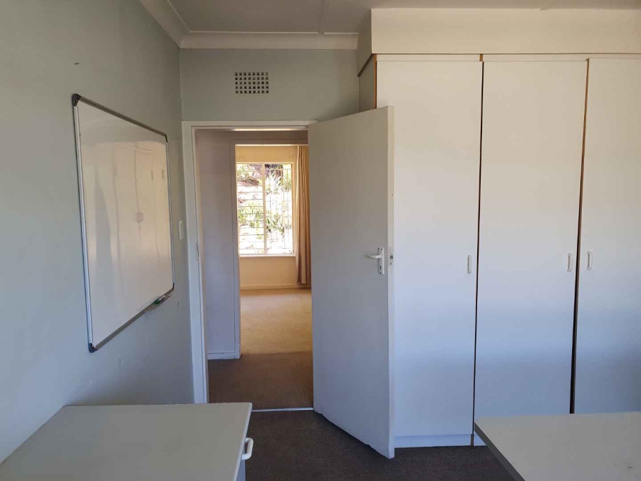 4 Bedroom Property for Sale in Linmeyer Gauteng