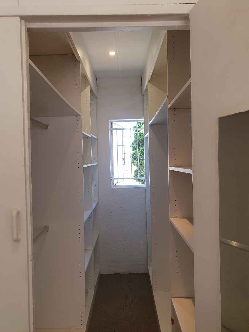 4 Bedroom Property for Sale in Linmeyer Gauteng