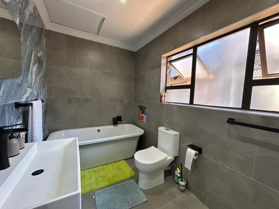 3 Bedroom Property for Sale in Rynfield Gauteng