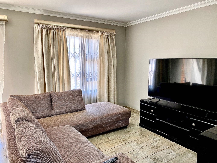 2 Bedroom Property for Sale in Montana Gauteng