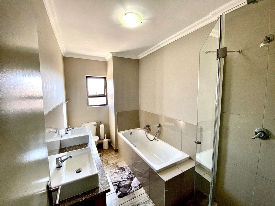 2 Bedroom Property for Sale in Montana Gauteng