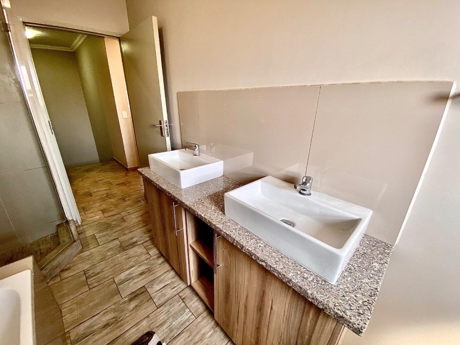 2 Bedroom Property for Sale in Montana Gauteng