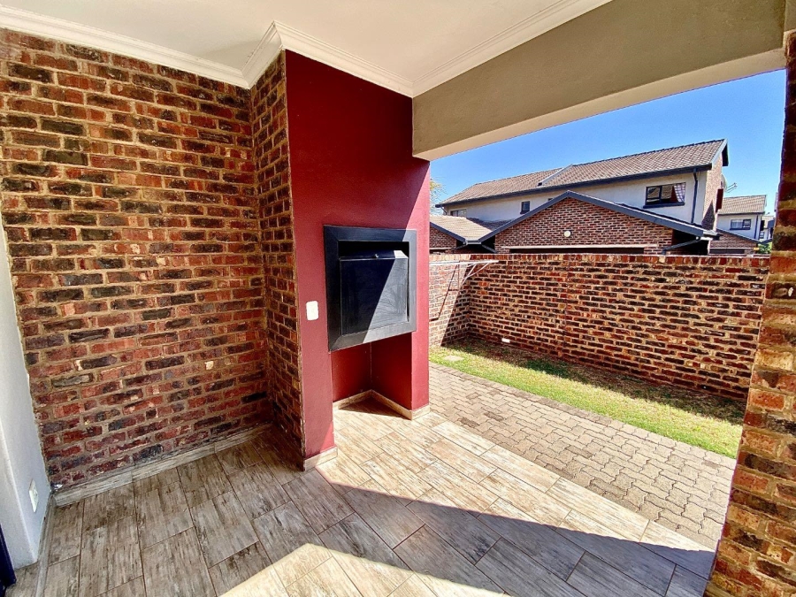 2 Bedroom Property for Sale in Montana Gauteng