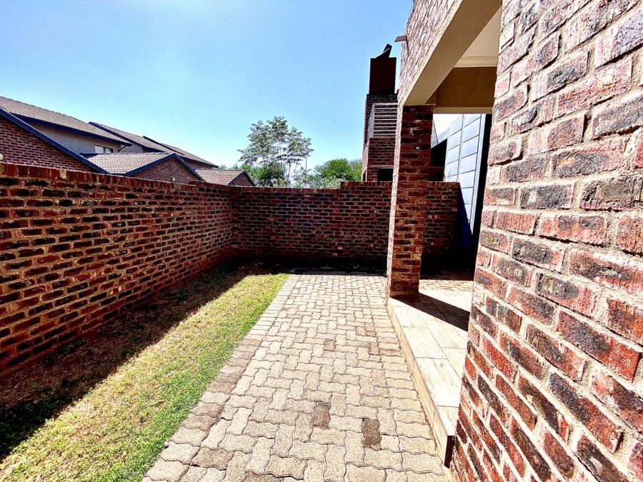 2 Bedroom Property for Sale in Montana Gauteng