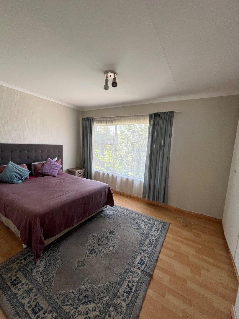 3 Bedroom Property for Sale in Brackenhurst Gauteng