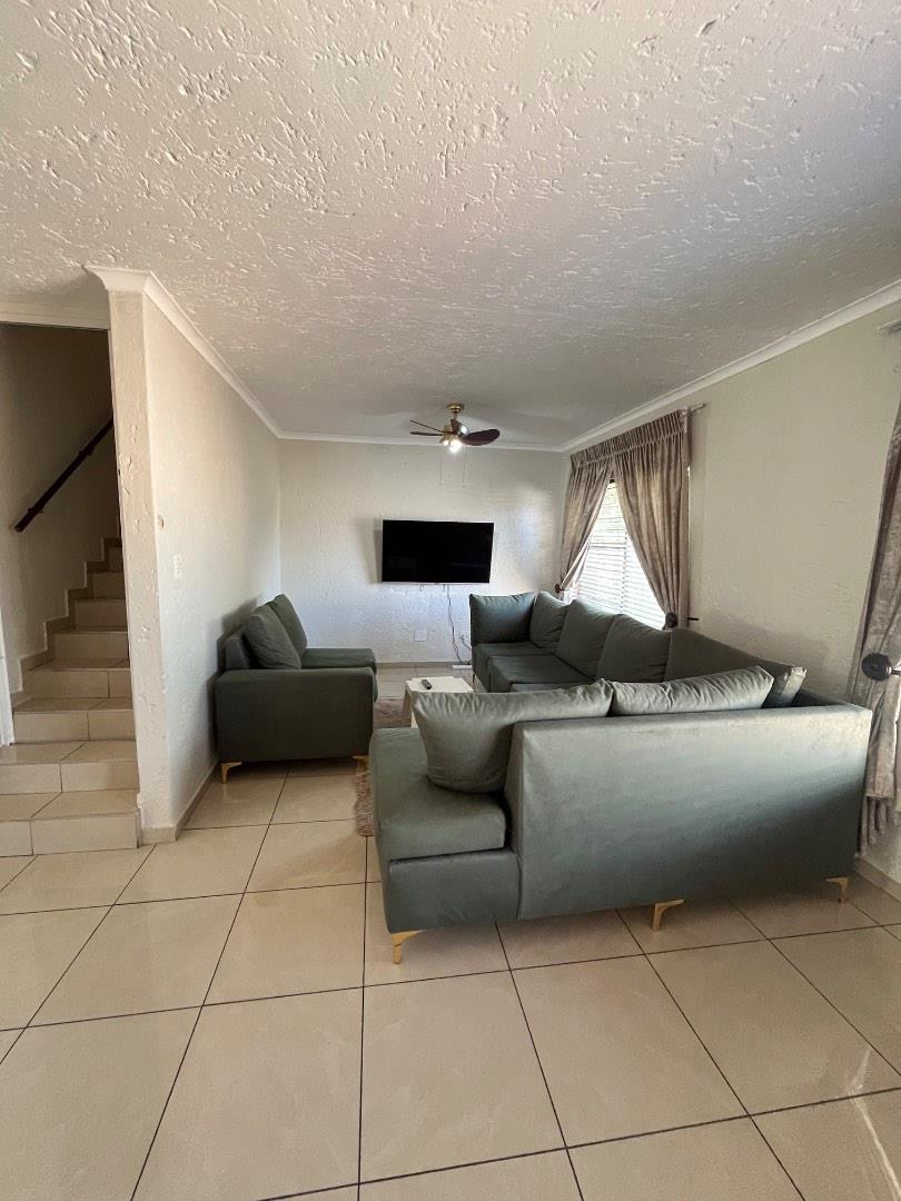 3 Bedroom Property for Sale in Brackenhurst Gauteng