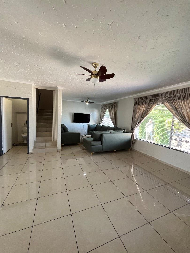 3 Bedroom Property for Sale in Brackenhurst Gauteng