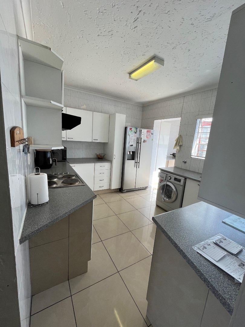3 Bedroom Property for Sale in Brackenhurst Gauteng