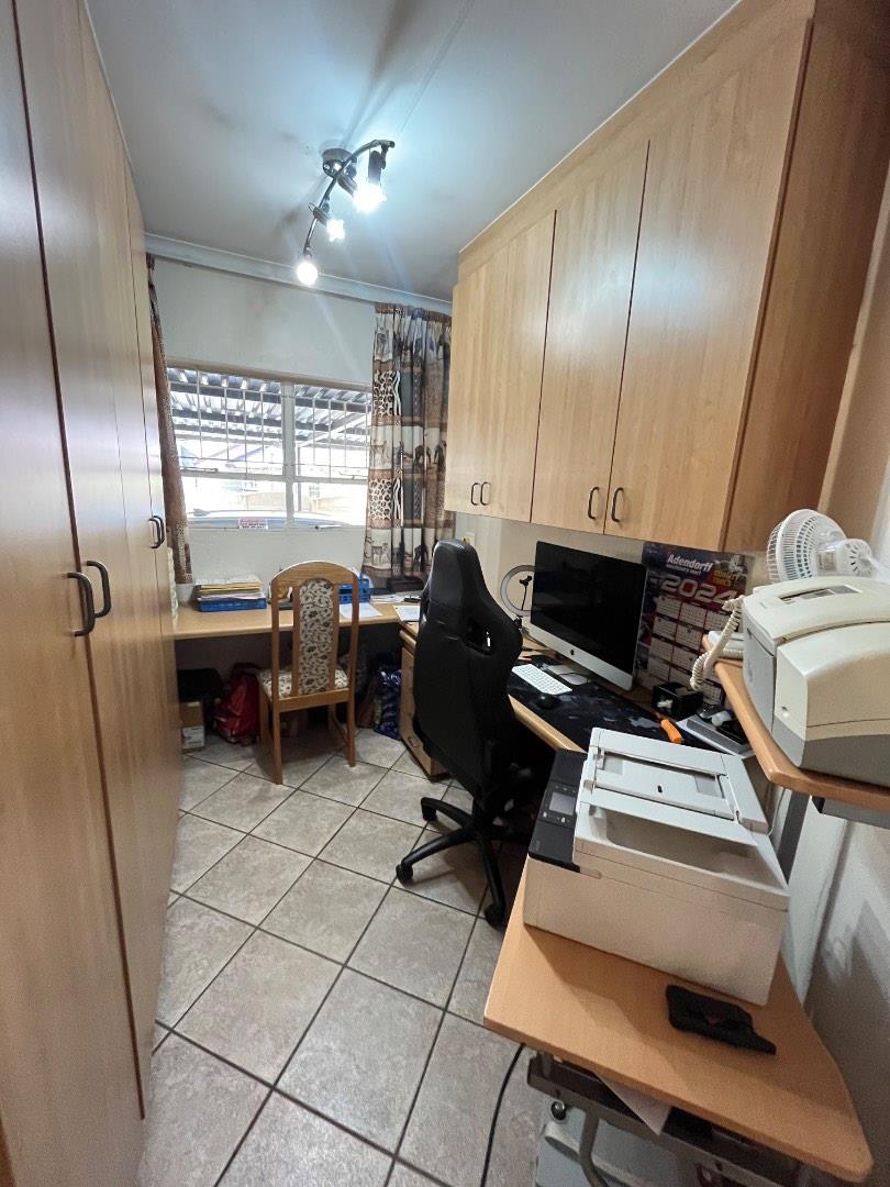 3 Bedroom Property for Sale in Brackenhurst Gauteng