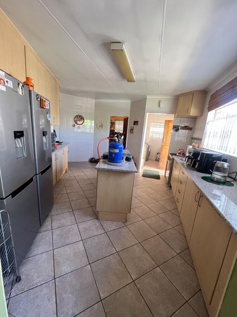 3 Bedroom Property for Sale in Brackenhurst Gauteng