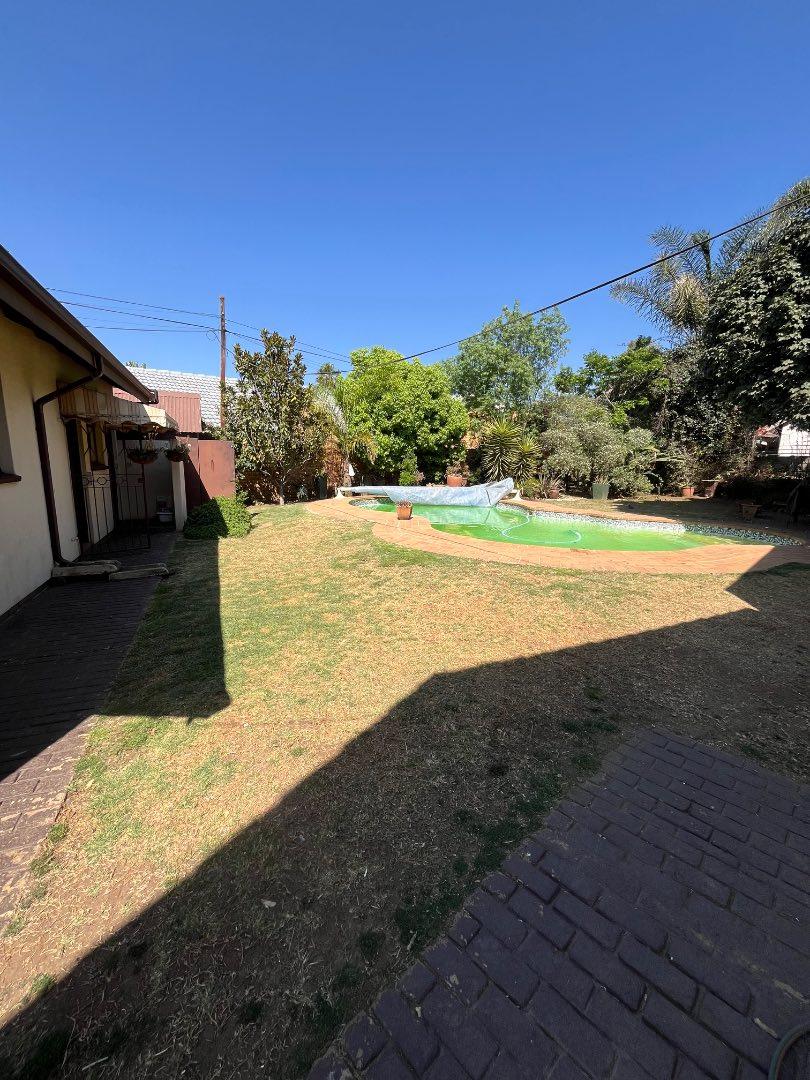 3 Bedroom Property for Sale in Brackenhurst Gauteng