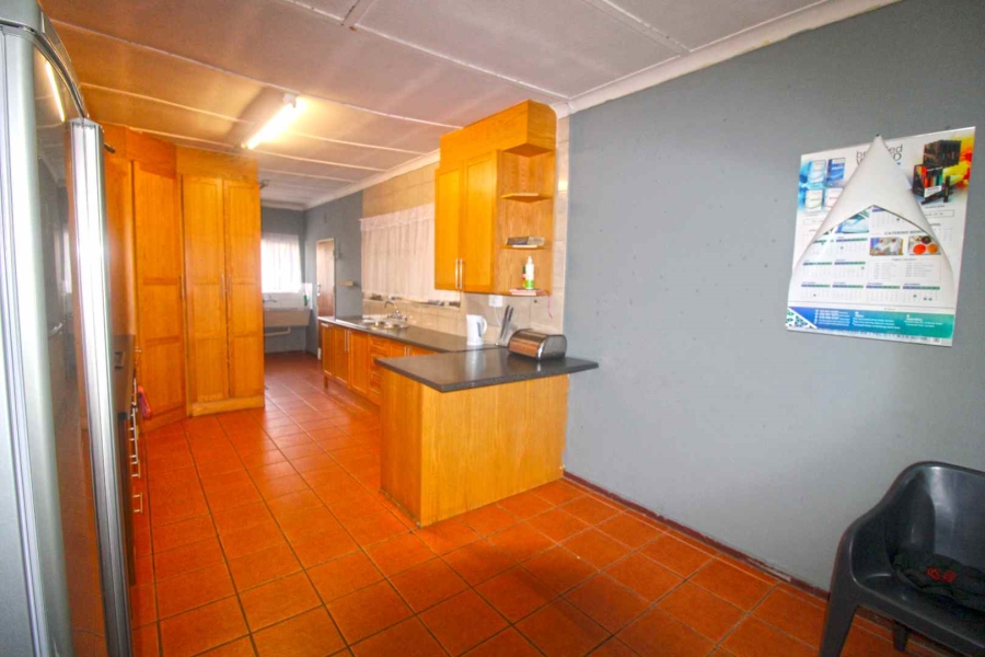 4 Bedroom Property for Sale in Discovery Gauteng