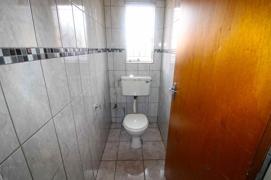 4 Bedroom Property for Sale in Discovery Gauteng