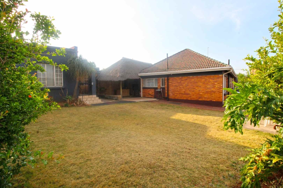 4 Bedroom Property for Sale in Discovery Gauteng