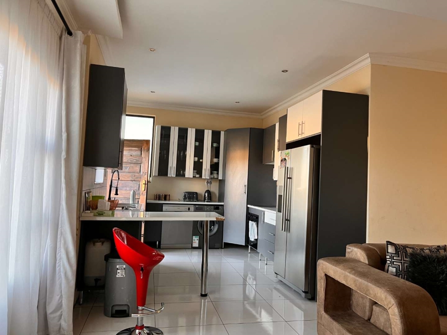 3 Bedroom Property for Sale in Wildtuinpark Gauteng