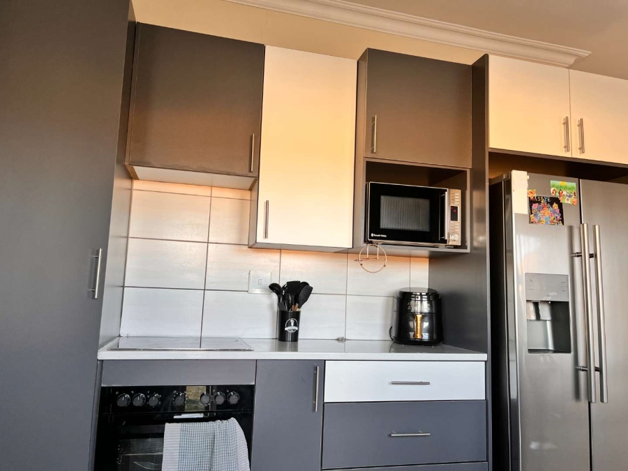 3 Bedroom Property for Sale in Wildtuinpark Gauteng