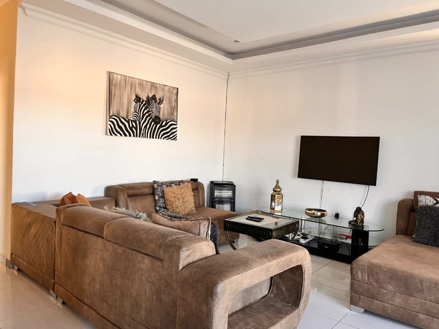 3 Bedroom Property for Sale in Wildtuinpark Gauteng