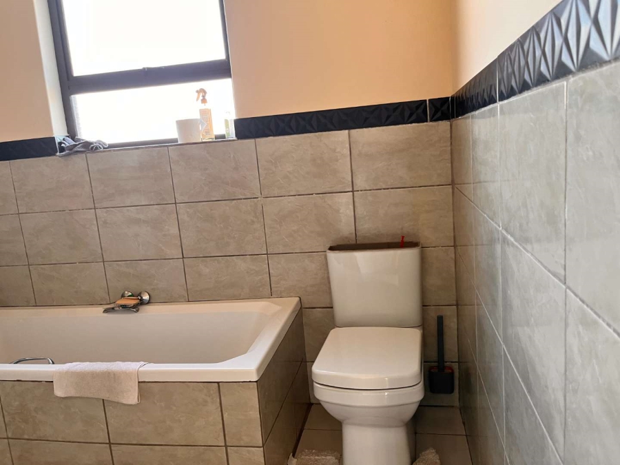 3 Bedroom Property for Sale in Wildtuinpark Gauteng