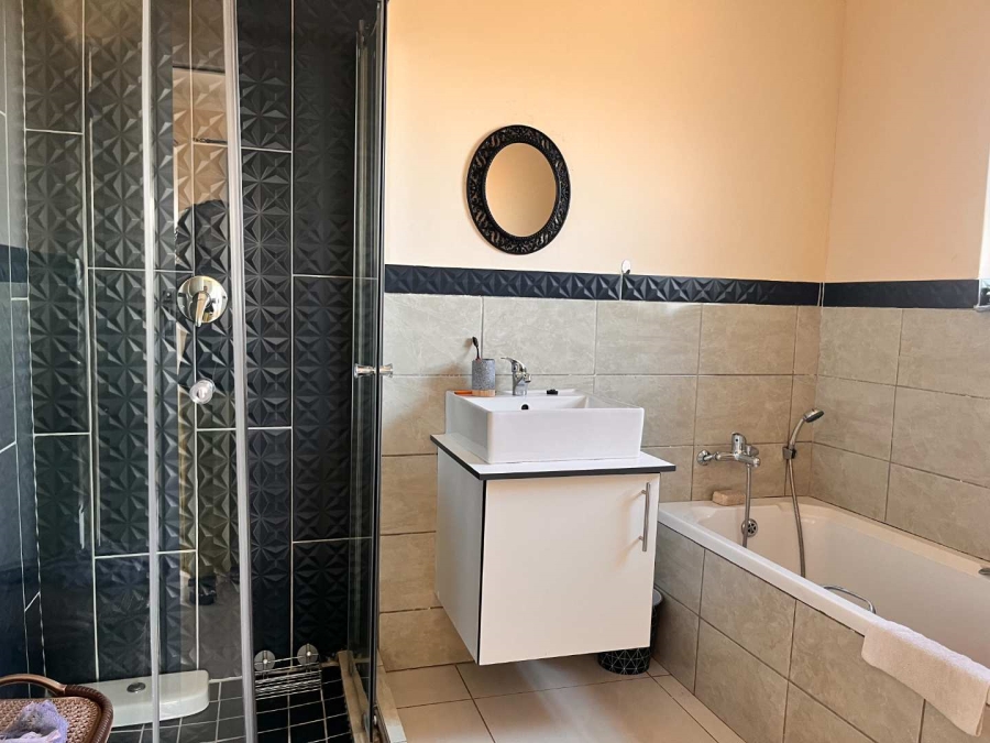 3 Bedroom Property for Sale in Wildtuinpark Gauteng